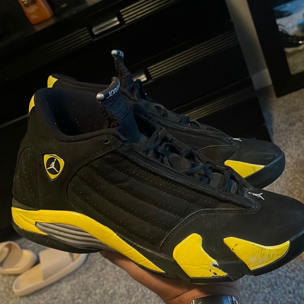 Jordan XIV, Thunder. Size 11.5 OBO